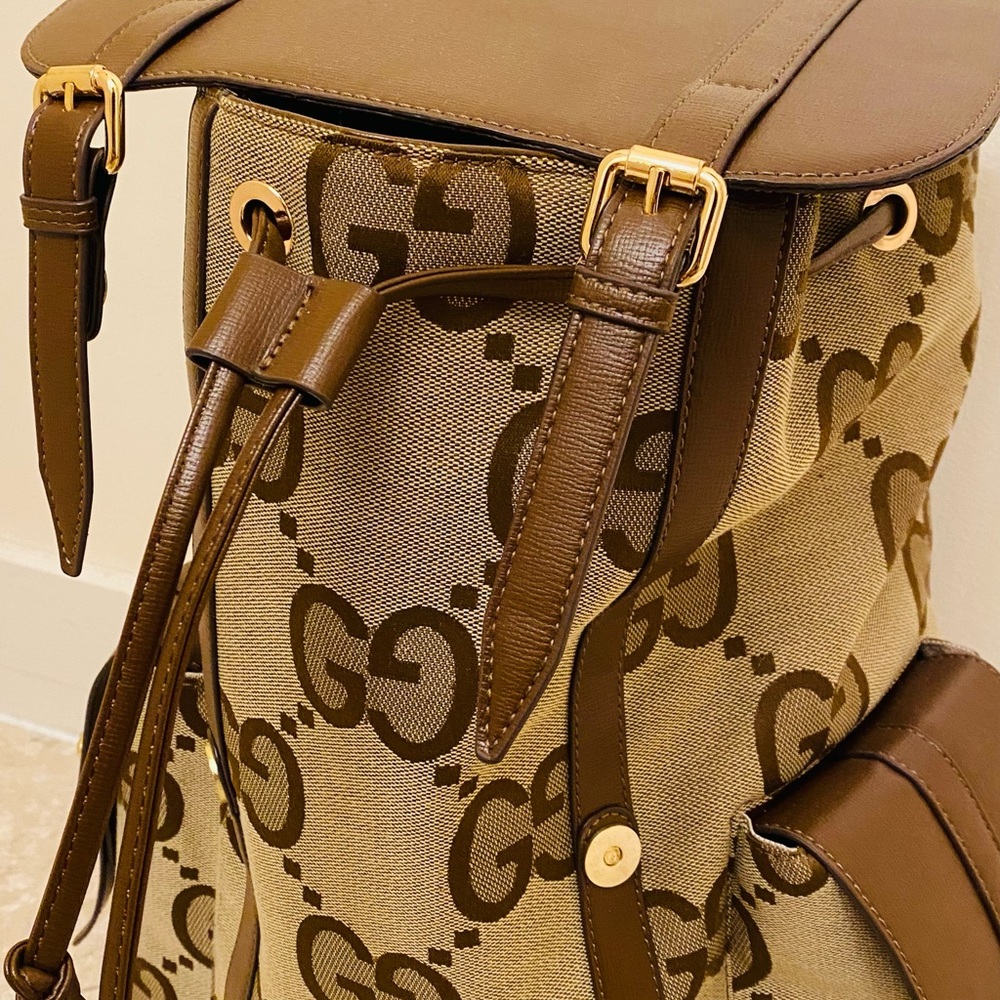 Backpack - Picture 6 of 7